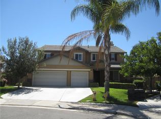 13627 Hunters Run Ct, Eastvale, CA 92880