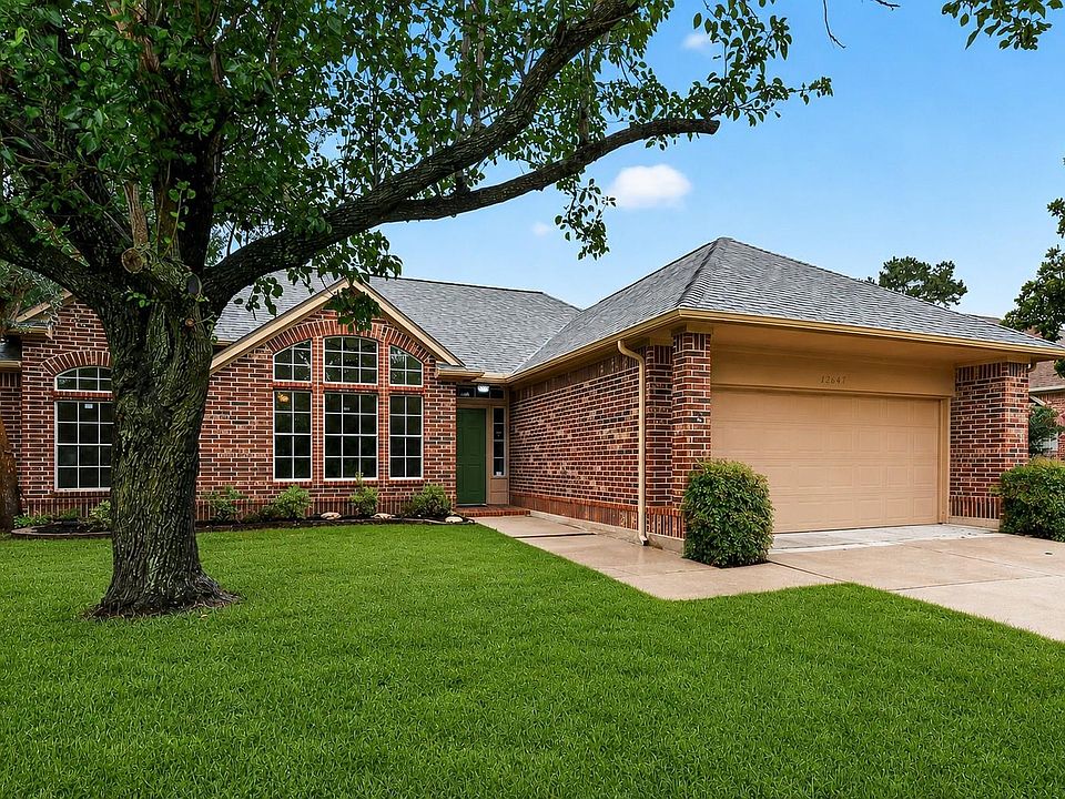 1st image of 17647 Glenwolf Dr