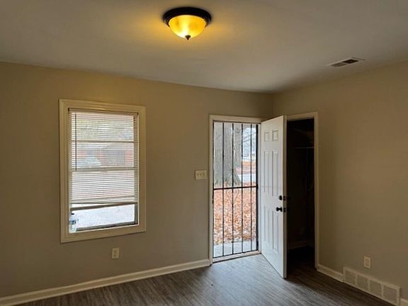 3rd image of 1391 Haywood Ave