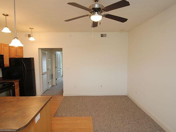 4th image of 3253 E Covenanter Dr APT 1
