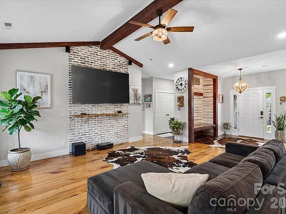 3rd image of 7326 Cotton Ridge Dr