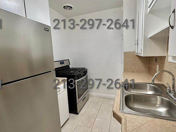 4th image of 628 N Harvard Blvd #2