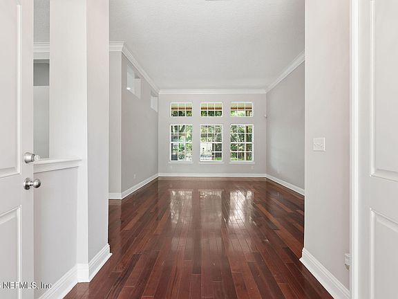 4th image of 7805 RITTENHOUSE Lane