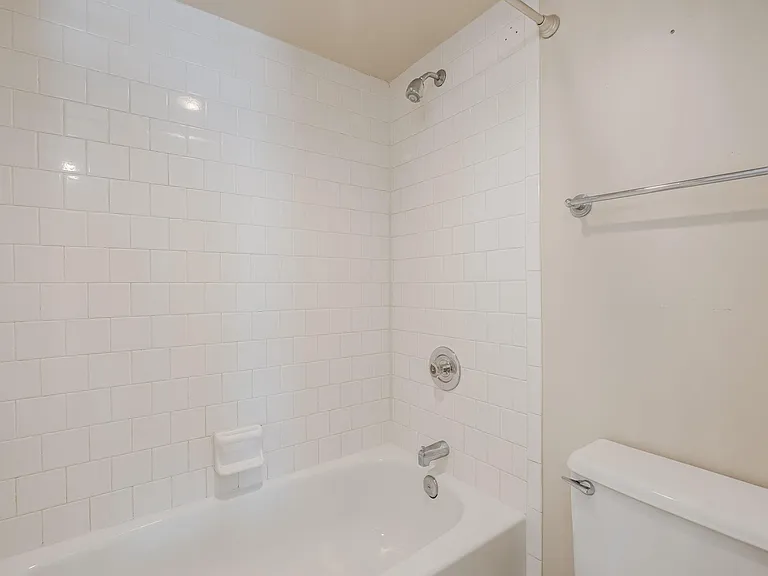 4119 11th Pl N — Photo 10