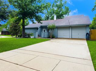 17434 Crows Nest Way, Crosby, TX 77532