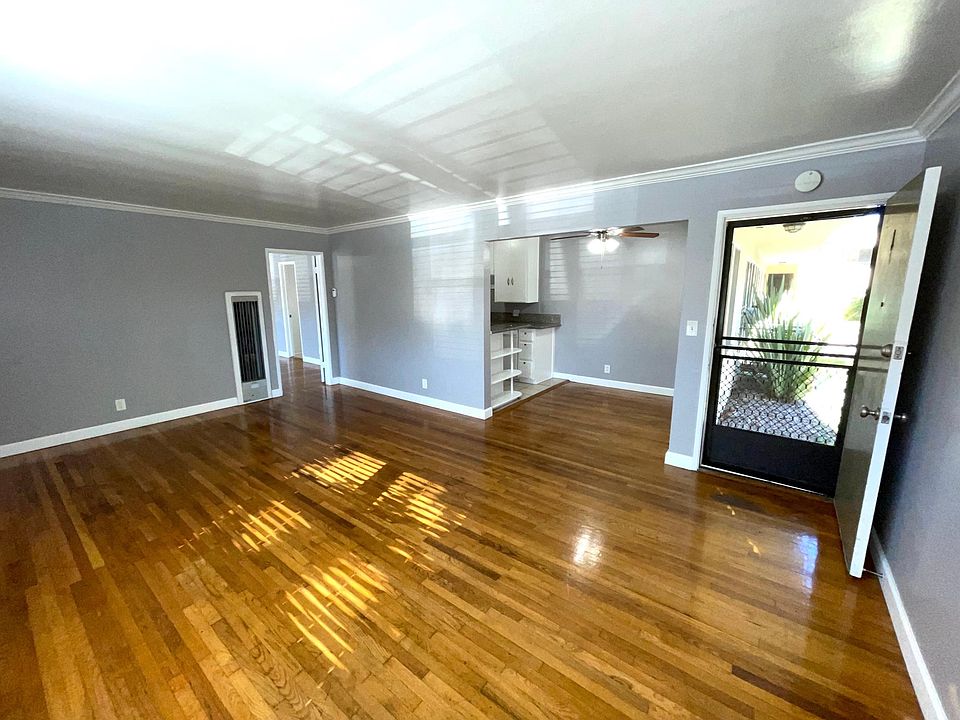 1st image of 1825 E 1st St #1