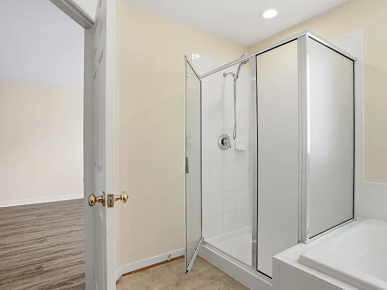 7402 Willow Crossing Ter — Photo 23