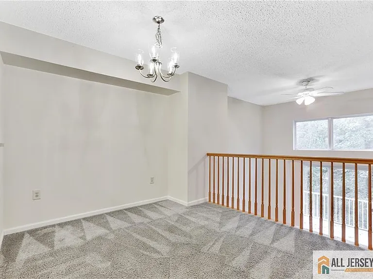 140 S Barrow Pl — Photo 8