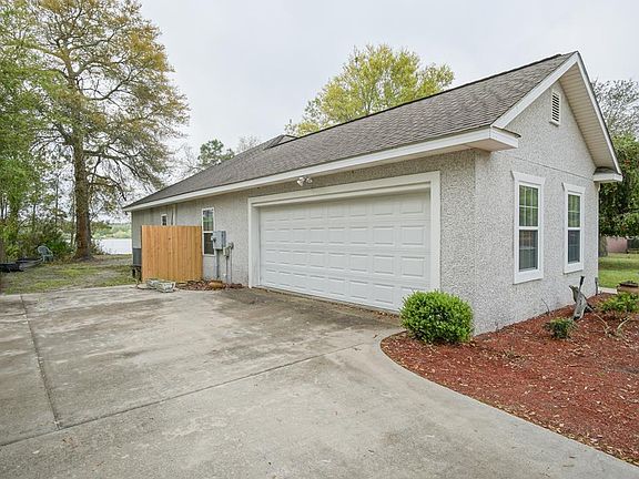 5th image of 136 Water Crest Dr