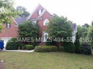 135 Pelham Ct, Fayetteville, GA 30215