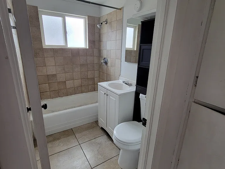 1845 Foster Rd — Photo 7