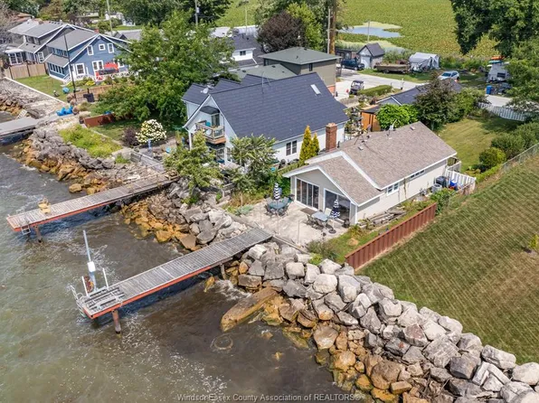499 Lakeside Dr, Amherstburg, ON N0R 1G0