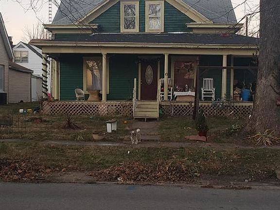 2nd image of 415 W Main St