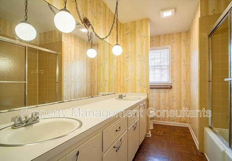 2524 Chickasaw Dr — Photo 24