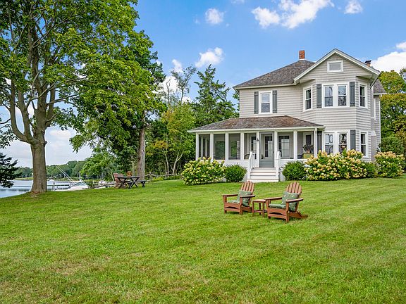 52 S Midway Rd, Shelter Island, NY 11964 | Zillow
