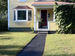 61 Pine St, Northampton, MA 01062