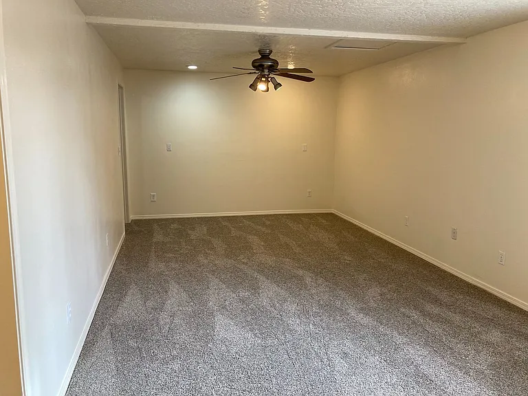 721 E Hawk St — Photo 18
