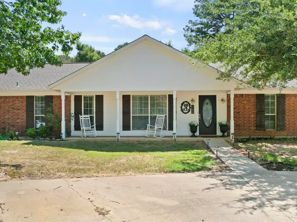 133 County Road 2340, Mount Pleasant, TX 75455