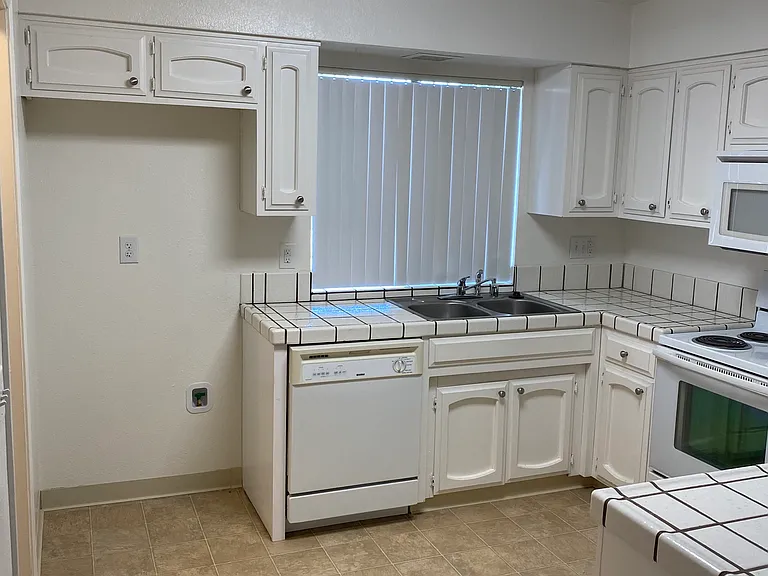 5501 Mike Arthur Ct — Photo 11