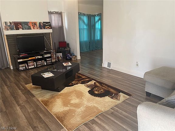 2nd image of 11909 Gay Ave