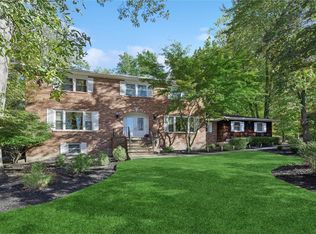 20 Rolling Ridge Rd, New City, NY 10956
