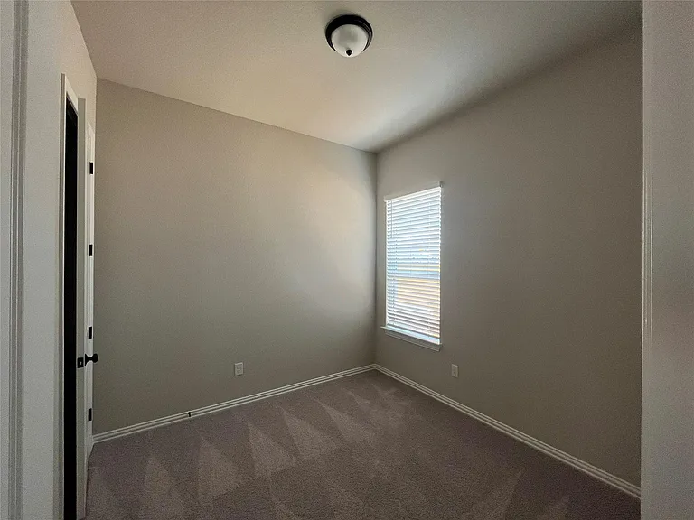 145 Great Sequoia Ln — Photo 13