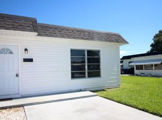 7 Hamlin Ct, Lehigh Acres, FL 33936