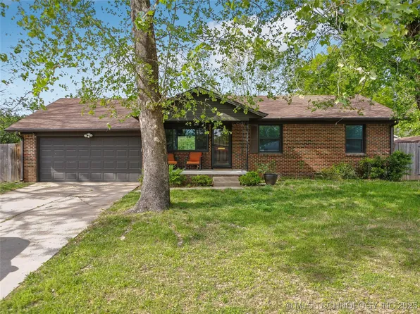 1517 E 55th St, Tulsa, OK 74105