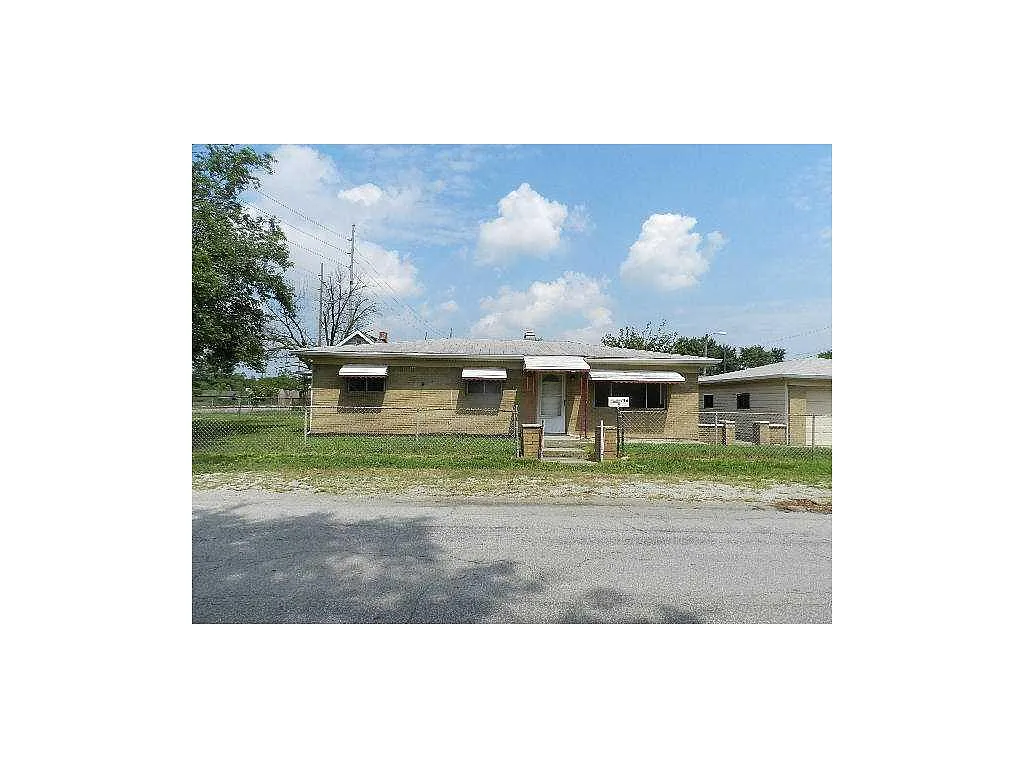 749 S Warman Ave photo 1