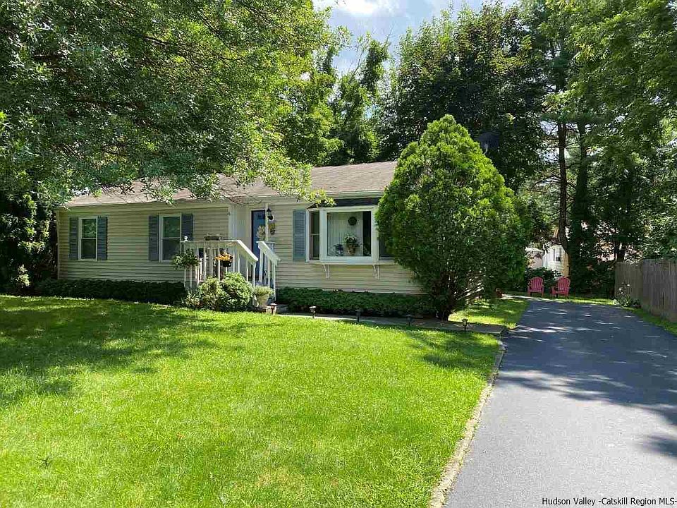 1st image of 4 Merritt Ave #0