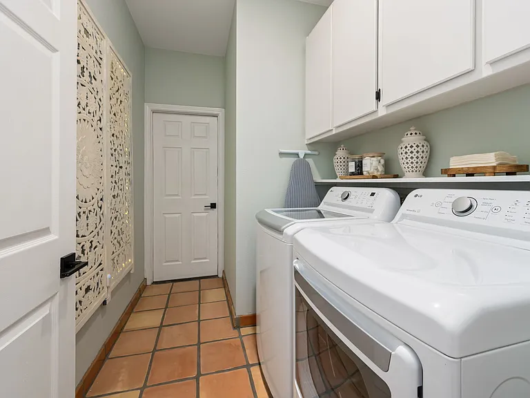 73055 Amber St — Photo 29