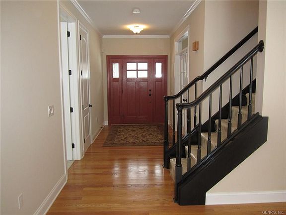 5th image of 5 Claireon Woods Dr