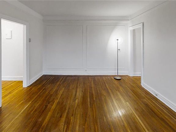 3rd image of 472 Gramatan Ave Building 5
