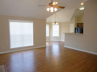 2581 Plum Creek Dr, Cordova, TN 38016