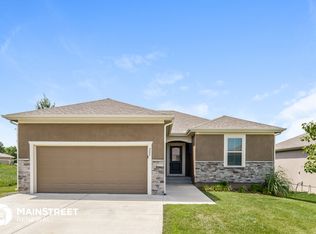 205 NE Katie Ct, Grain Valley, MO 64029