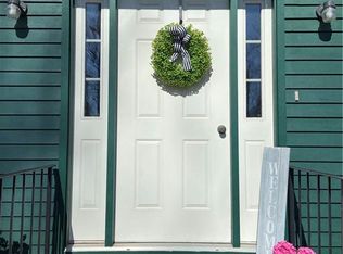 108 Dorman Rd, Oxford, CT 06478