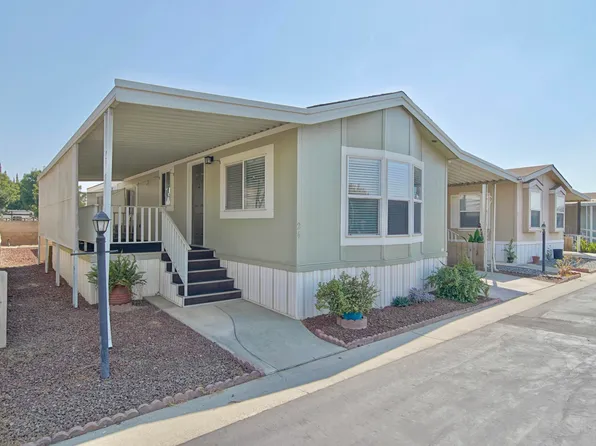 900 E Rankin Road #26, Tulare, CA 93274