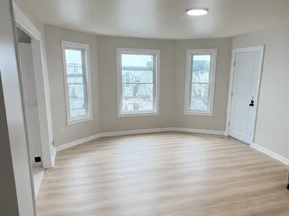 351 Montaup St, Fall River, MA