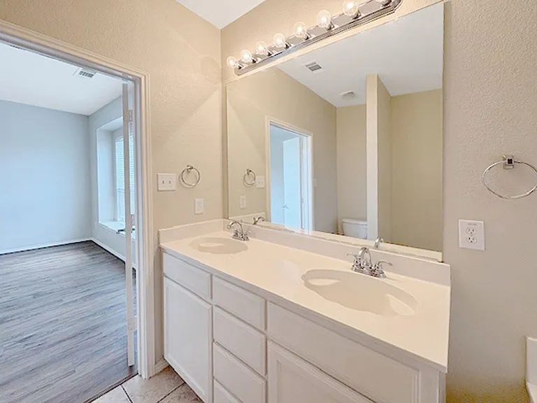9716 Minton Dr — Photo 16