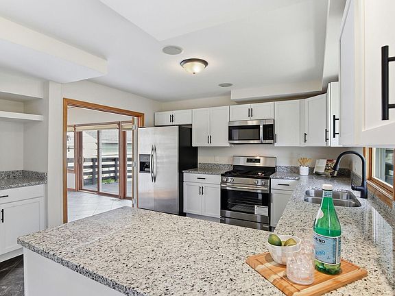 4th image of 5309 Xerxes Ave S