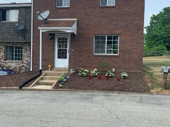 427 Manor Road, 427 Manor Rd APT 1, Delmont, PA 15626