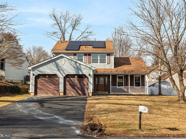 15162 Wayside Rd, Philadelphia, PA 19116