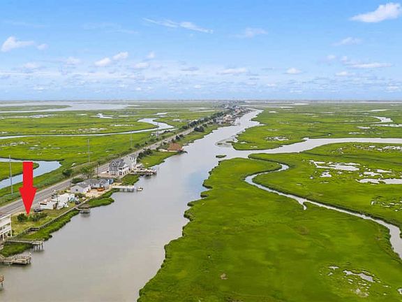 4th image of 629 Stone Harbor Blvd