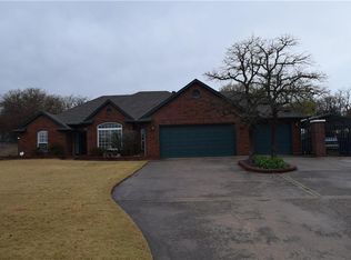7809 Double Springs Dr, Oklahoma City, OK 73150