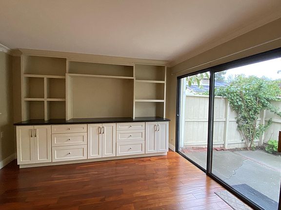 4th image of 3017 Kaiser Dr Unit B