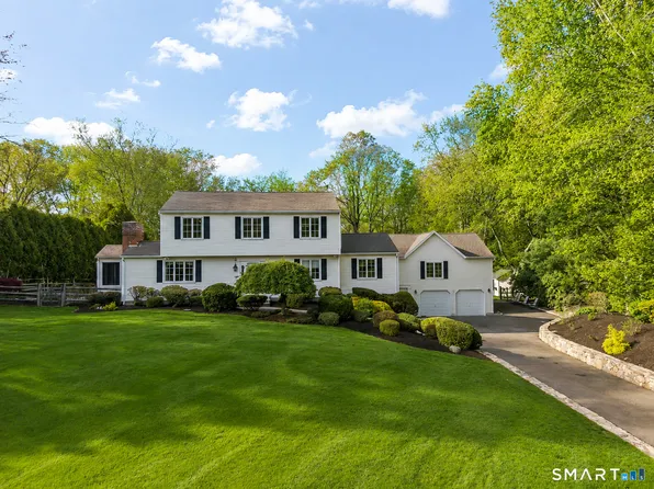 29 Alpine Road, Monroe, CT 06468