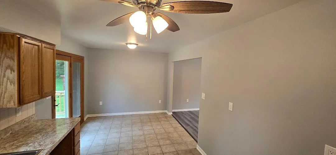3 bed, 1512 sqft, $2,195 — Photo 4