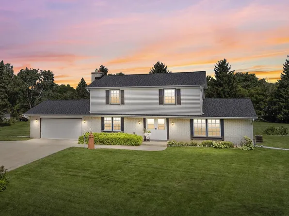 S41W27308 Timber TRAIL, Waukesha, WI 53189