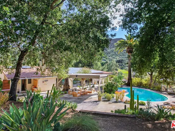 24537 Dry Canyon Cold Creek Rd, Calabasas, CA 91302