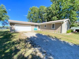 30625 Randy Dr, Sedalia, MO 65301